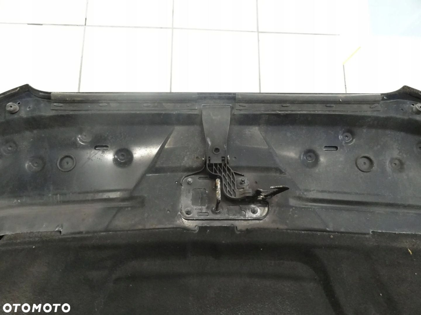 AUDI A4 B8 2009 MASKA POKRYWA SILNIKA LY9B - 9