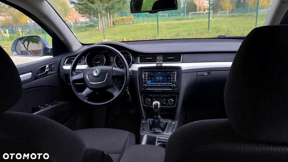 Skoda Superb 1.6 TDI Exclusive - 5