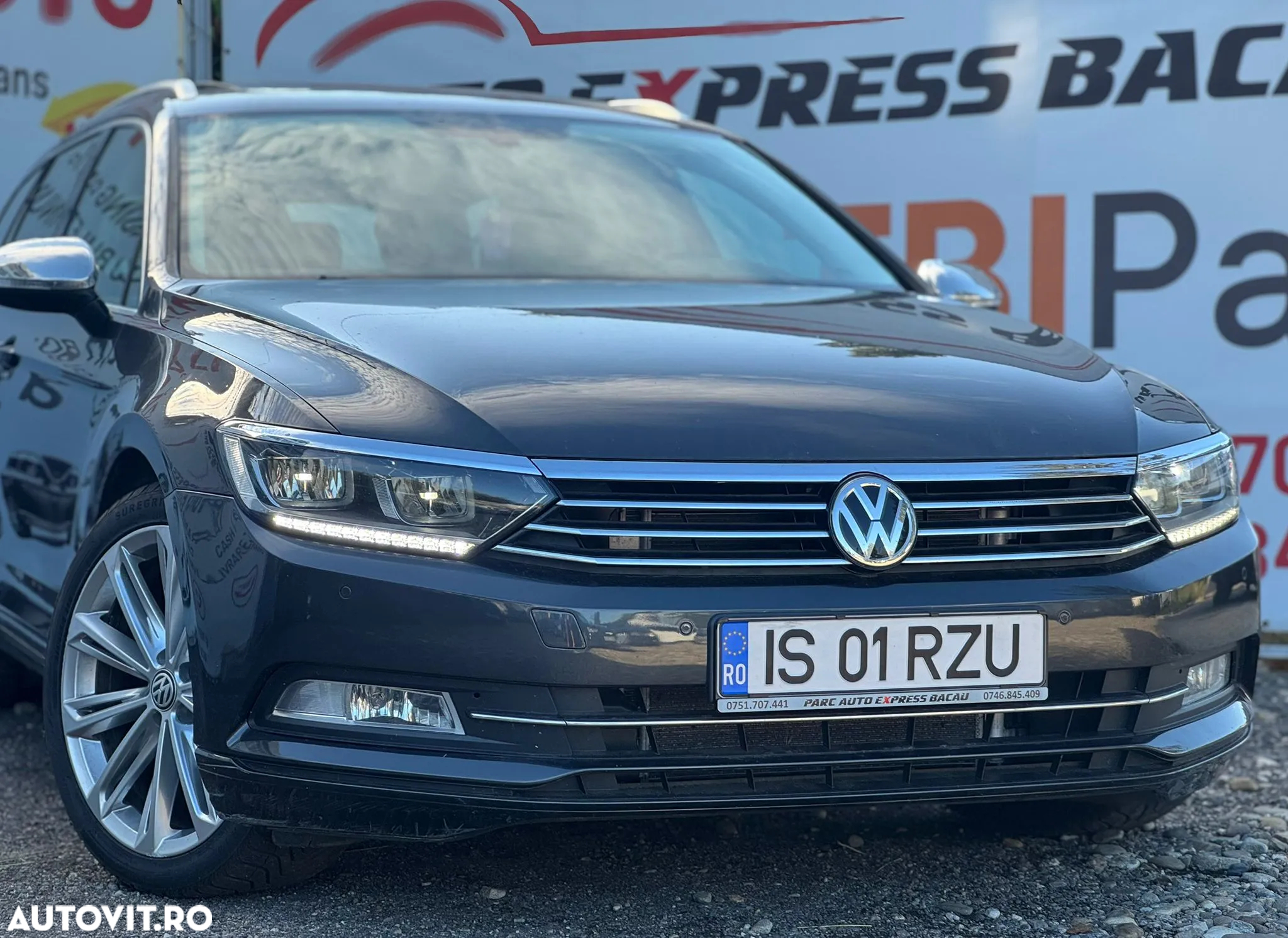 Volkswagen Passat Variant 2.0 TDI DSG (BlueMotion Technology) Comfortline - 13