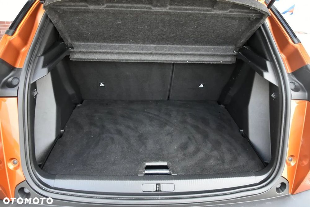 Peugeot 2008 1.2 PureTech GT Line S&S - 21