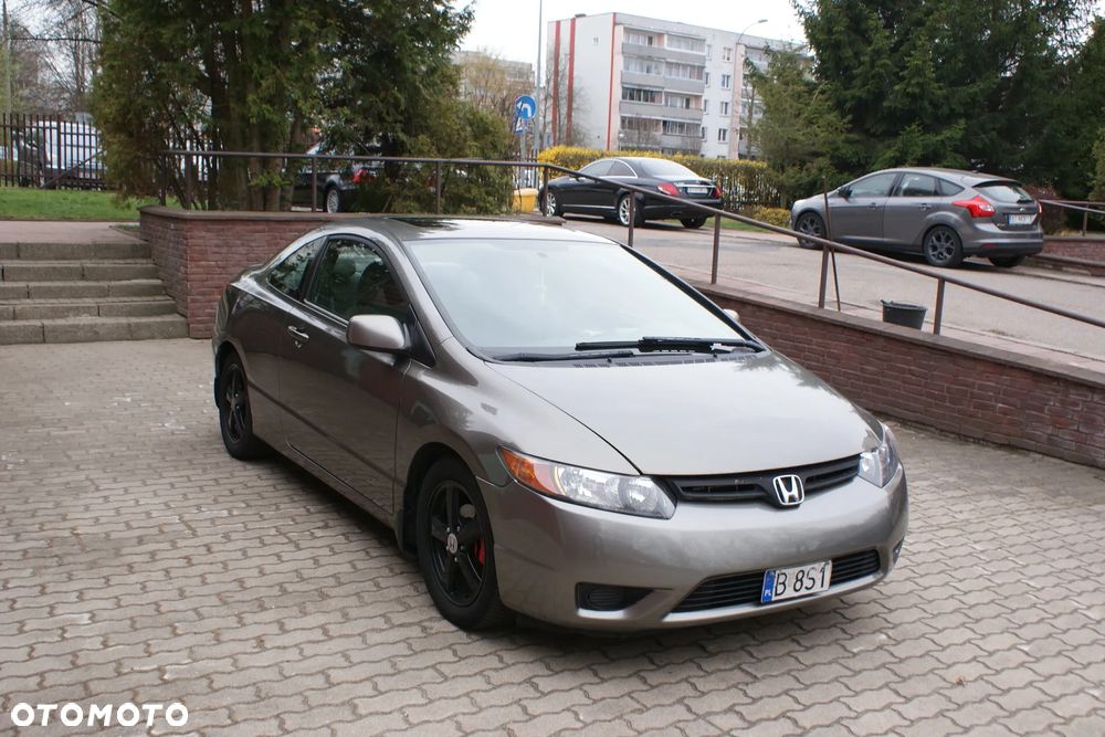 Honda Civic 1.8 LX - 14