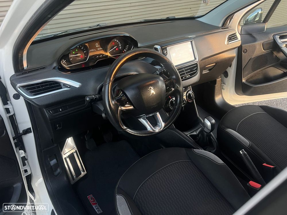 Peugeot 208 1.2 PureTech Allure - 8