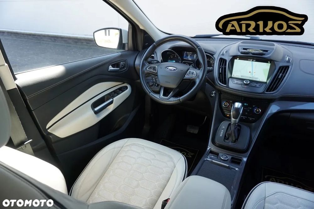 Ford Kuga 2.0 TDCi 4x4 Vignale - 25