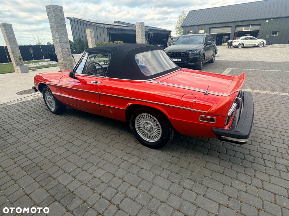Alfa Romeo Spider - 17