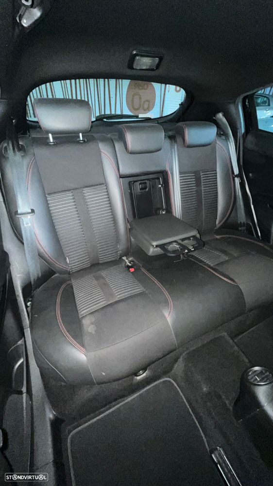 Alfa Romeo Giulietta 1.6 JTDM Veloce - 22