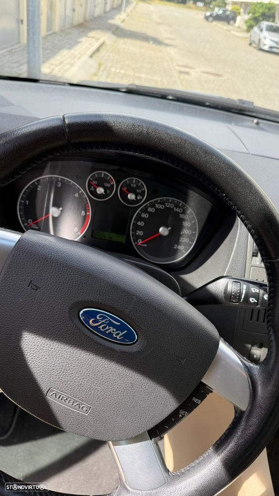Ford Focus C-Max 1.6 TDCi Ghia - 6