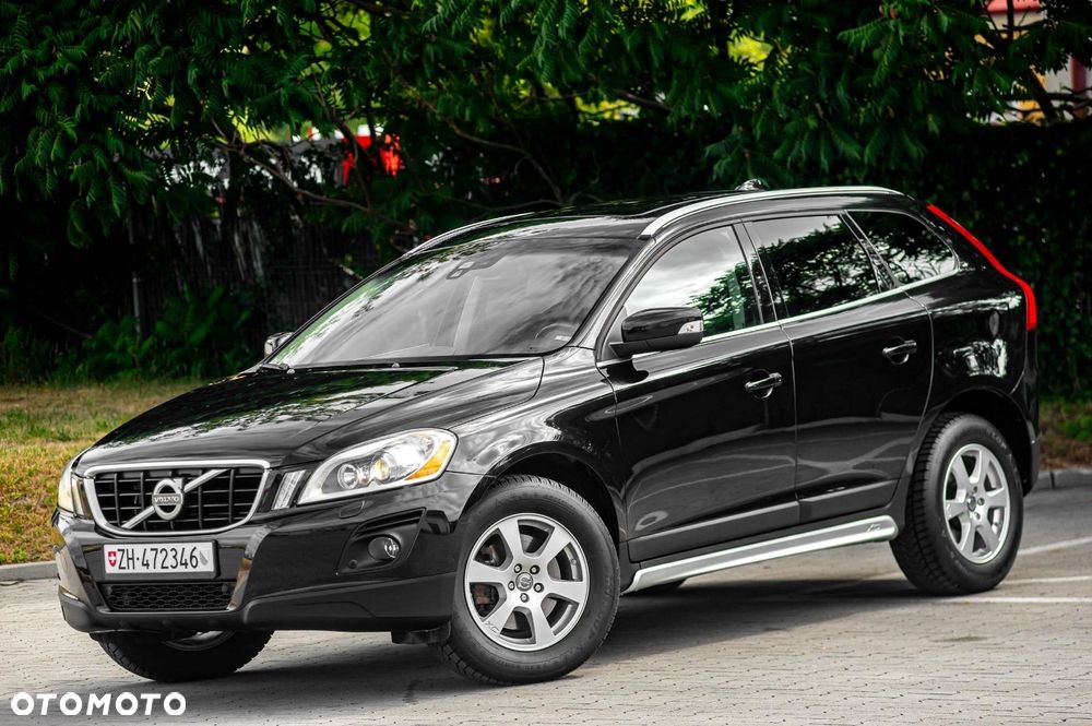 Volvo XC 60 D5 AWD Momentum - 8