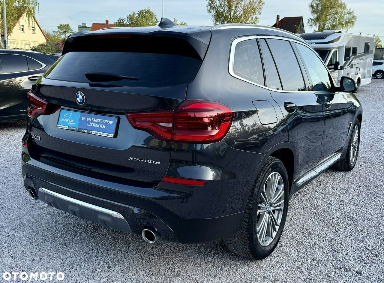 BMW X3 xDrive20d Luxury Line - 7