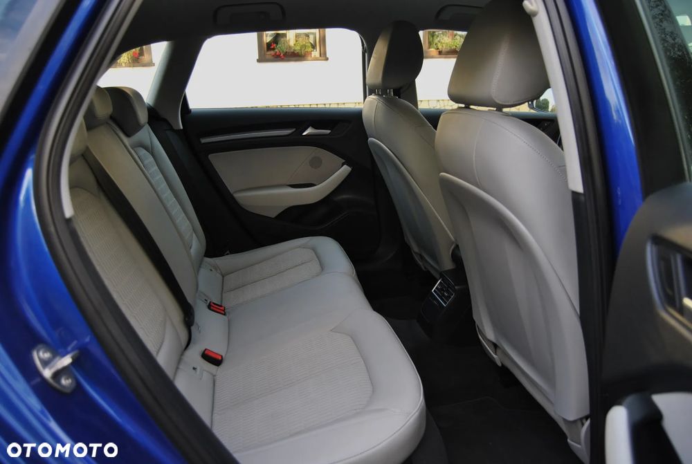 Audi A3 Sportback 1.4 TFSI S line Sportpaket - 8