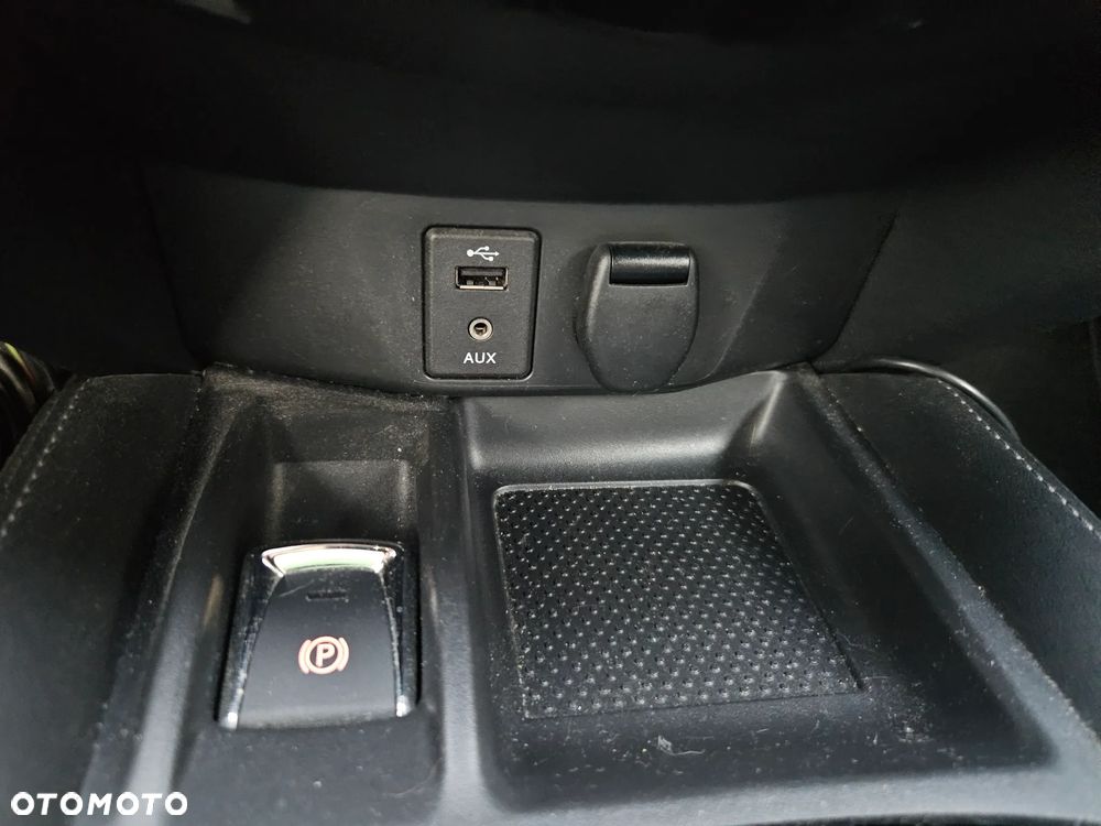 Nissan X-Trail 2.0 dCi N-Connecta 4WD Xtronic - 25