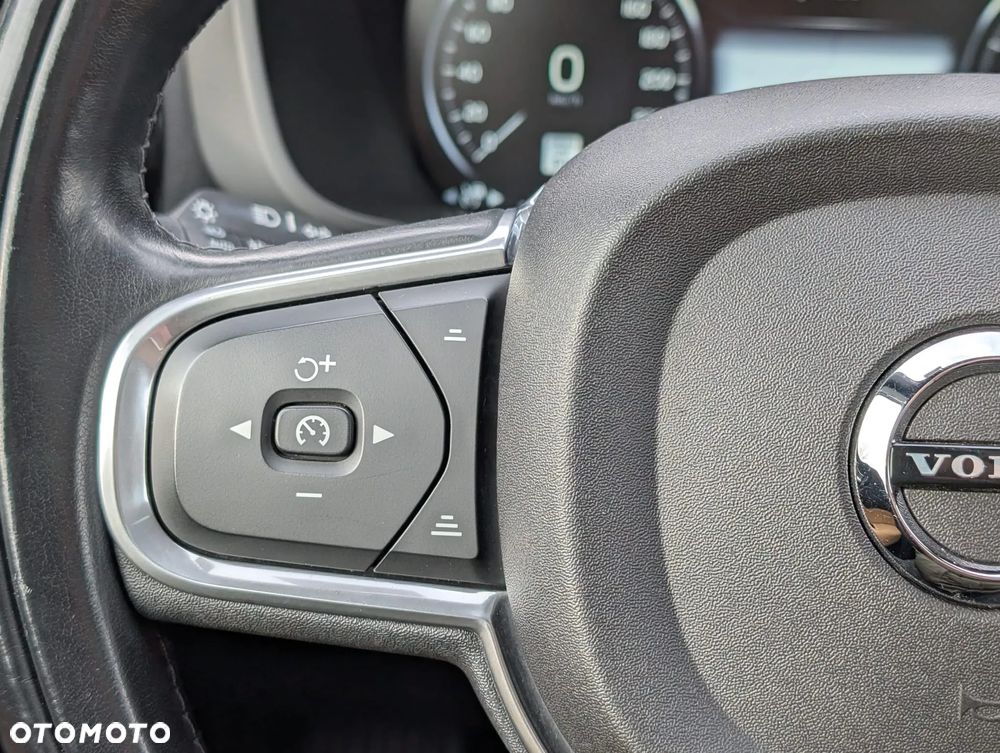 Volvo XC 60 T5 Geartronic Momentum Pro - 22