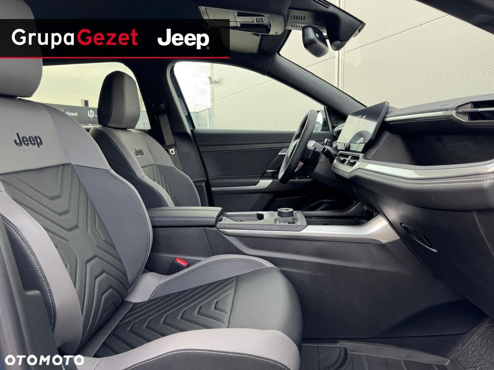 Jeep Compass - 16