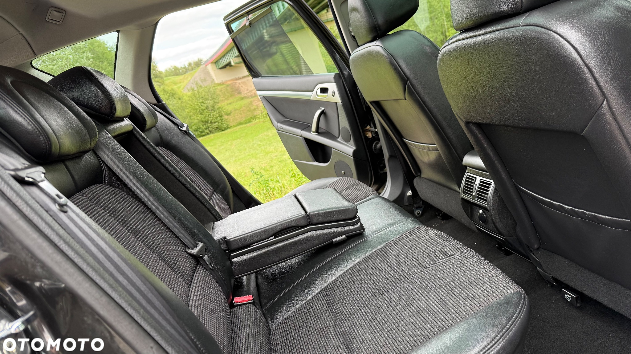 Peugeot 407 SW HDi 135 JBL - 7