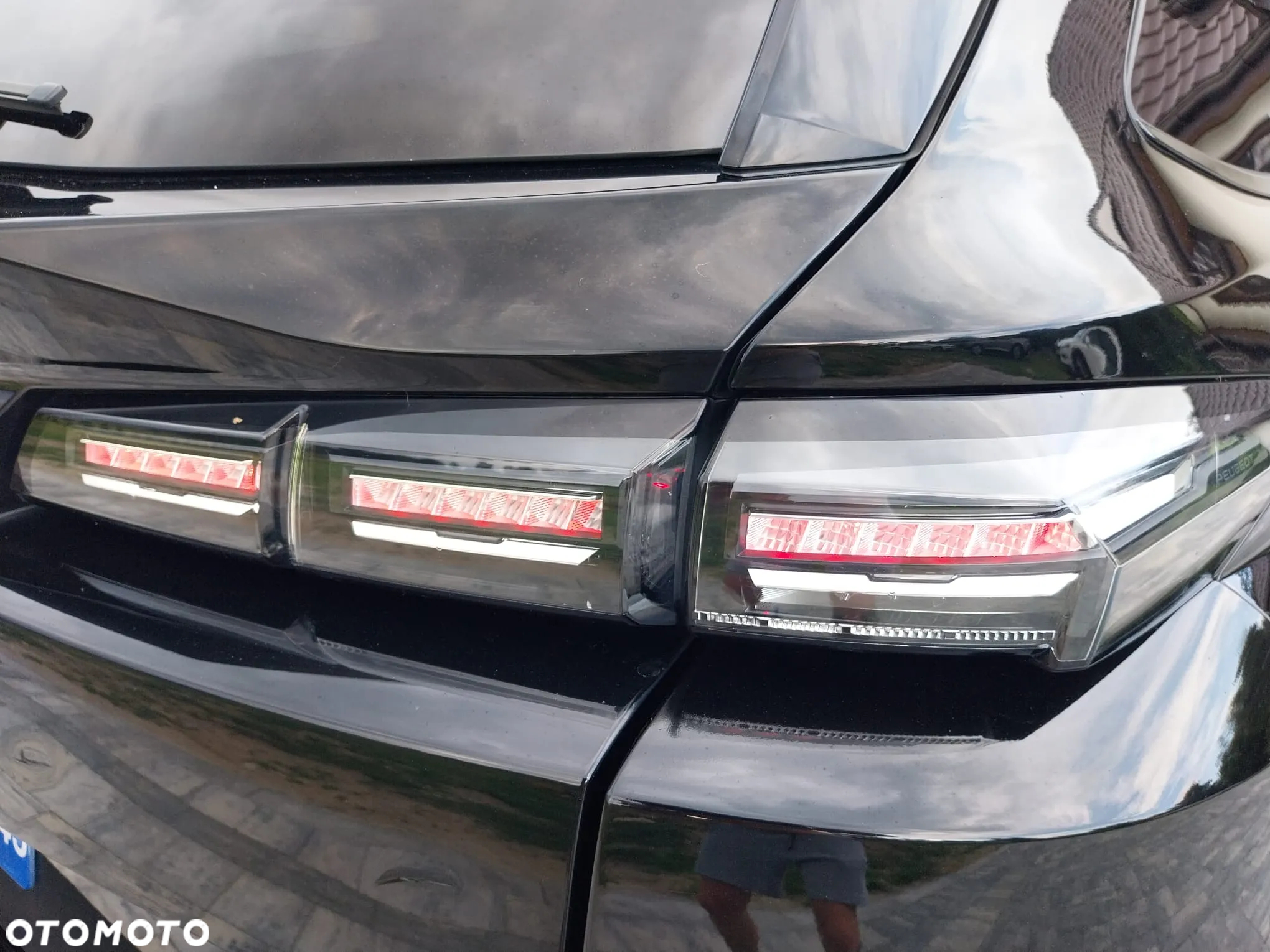 Peugeot 308 SW BlueHDi 130 EAT8 Stop & Start Allure Pack - 29