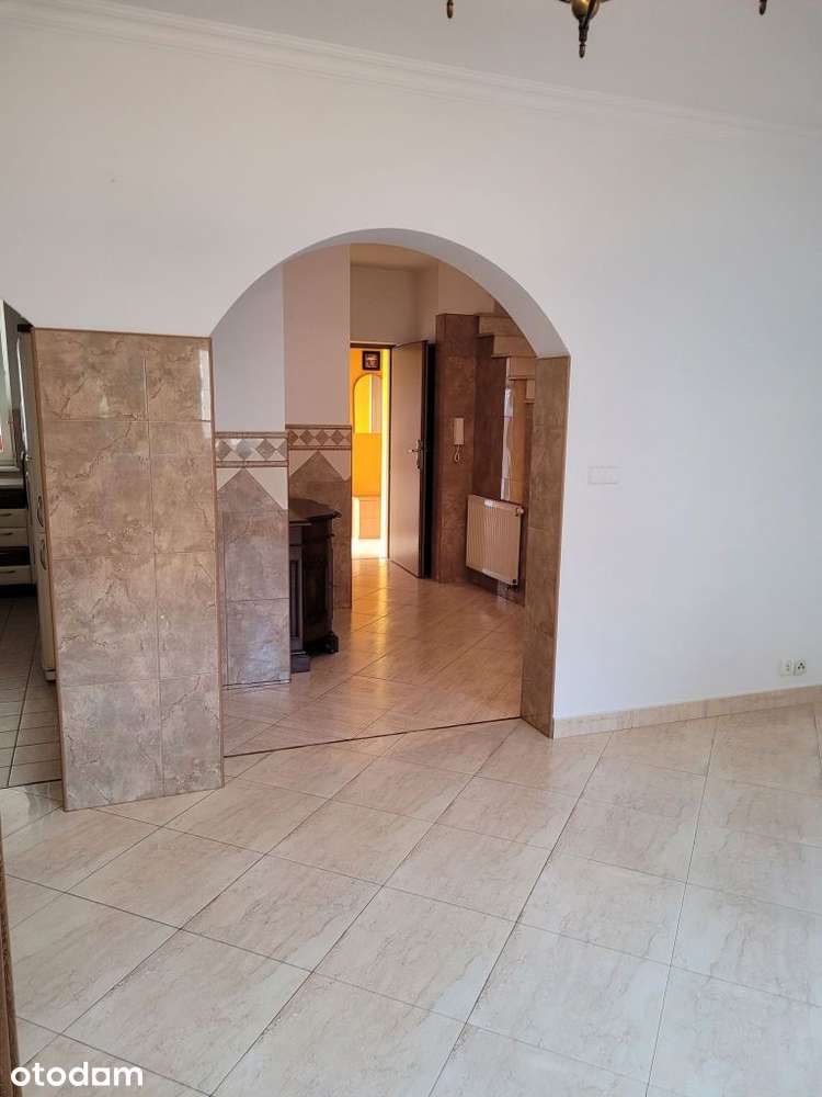 234m2 szeregowiec 5 pokoi, piwnica, garaż