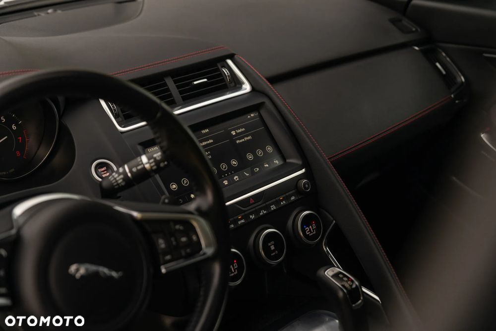 Jaguar E-Pace P250 AWD First Edition - 31