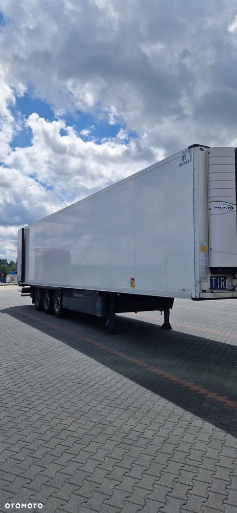 Schmitz Cargobull SCB S3B - 14