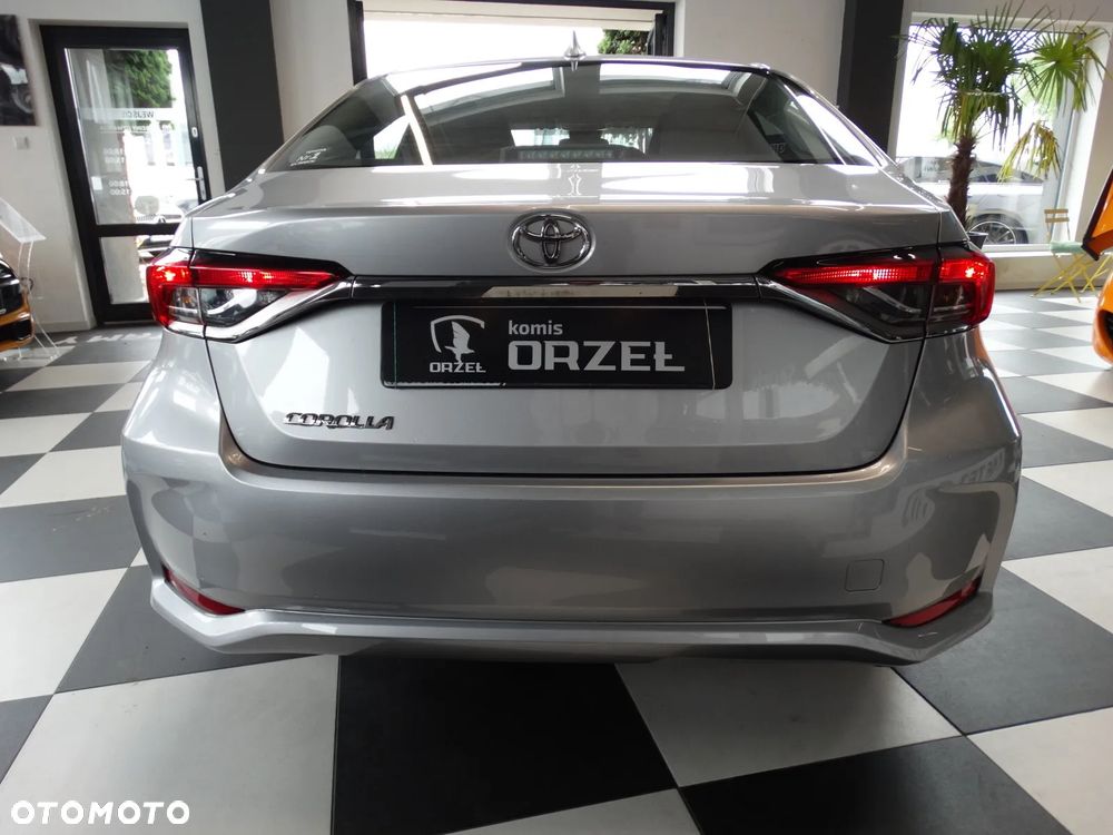 Toyota Corolla - 5