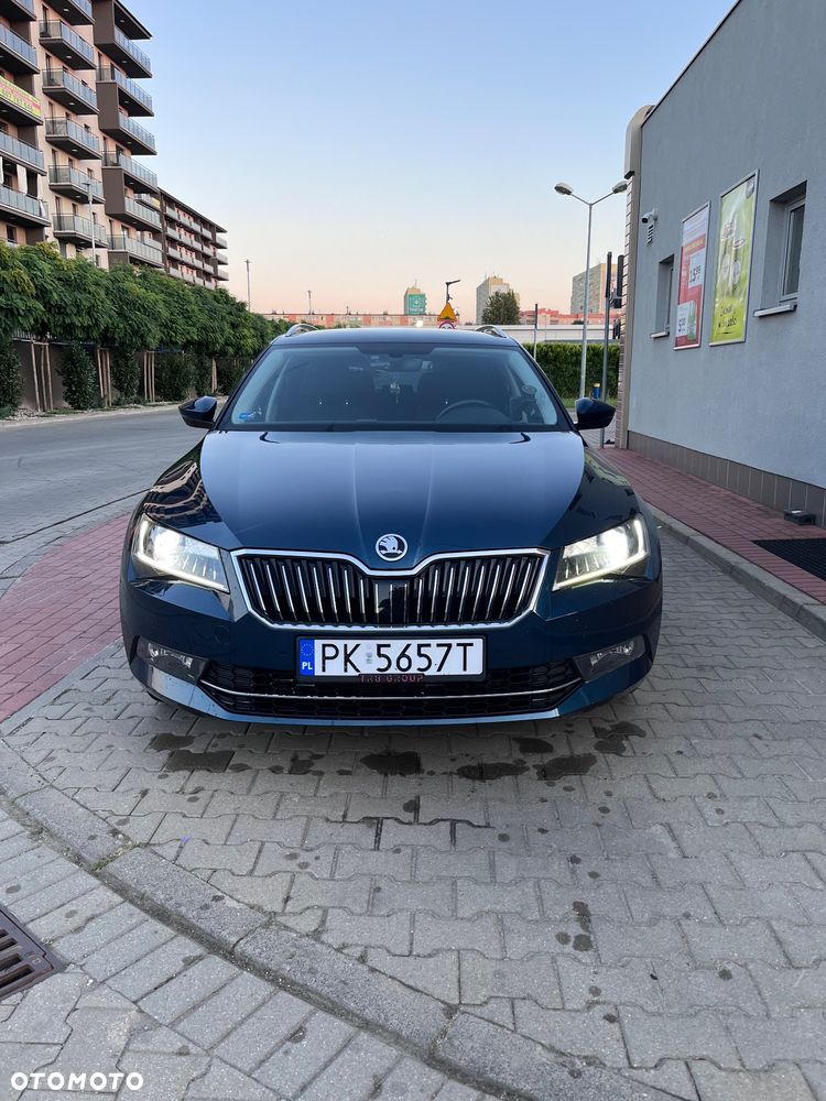 Skoda Superb 2.0 TDI Ambition - 3