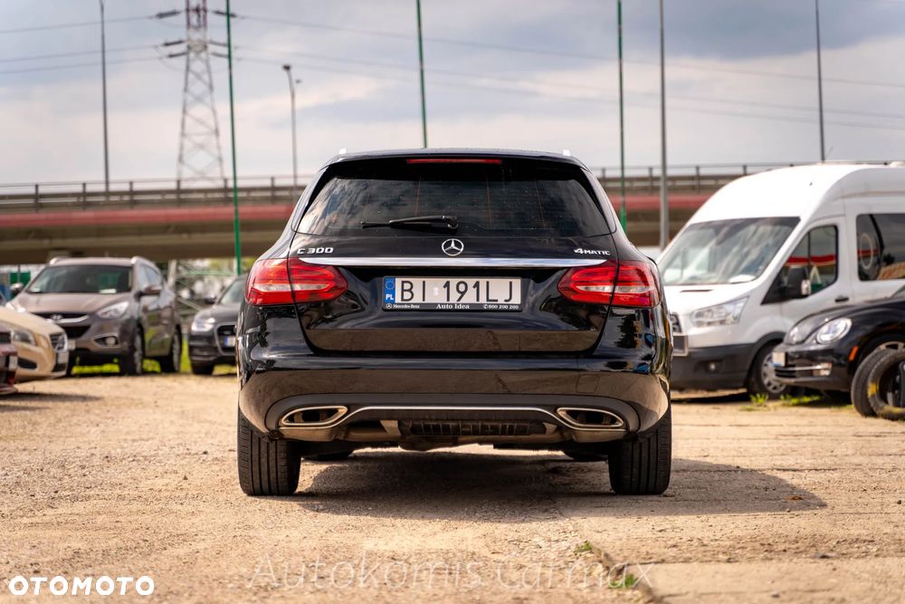 Mercedes-Benz Klasa C 300 9G-TRONIC - 9