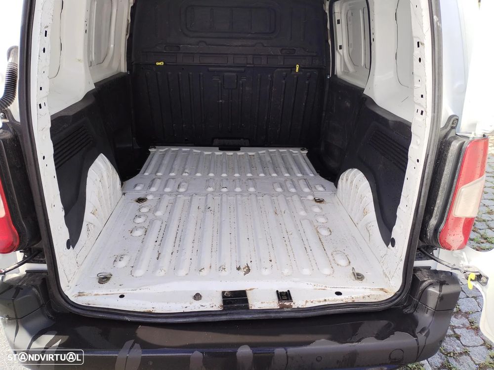 Peugeot Partner 1.5HDI iva incluido 3LG - 7