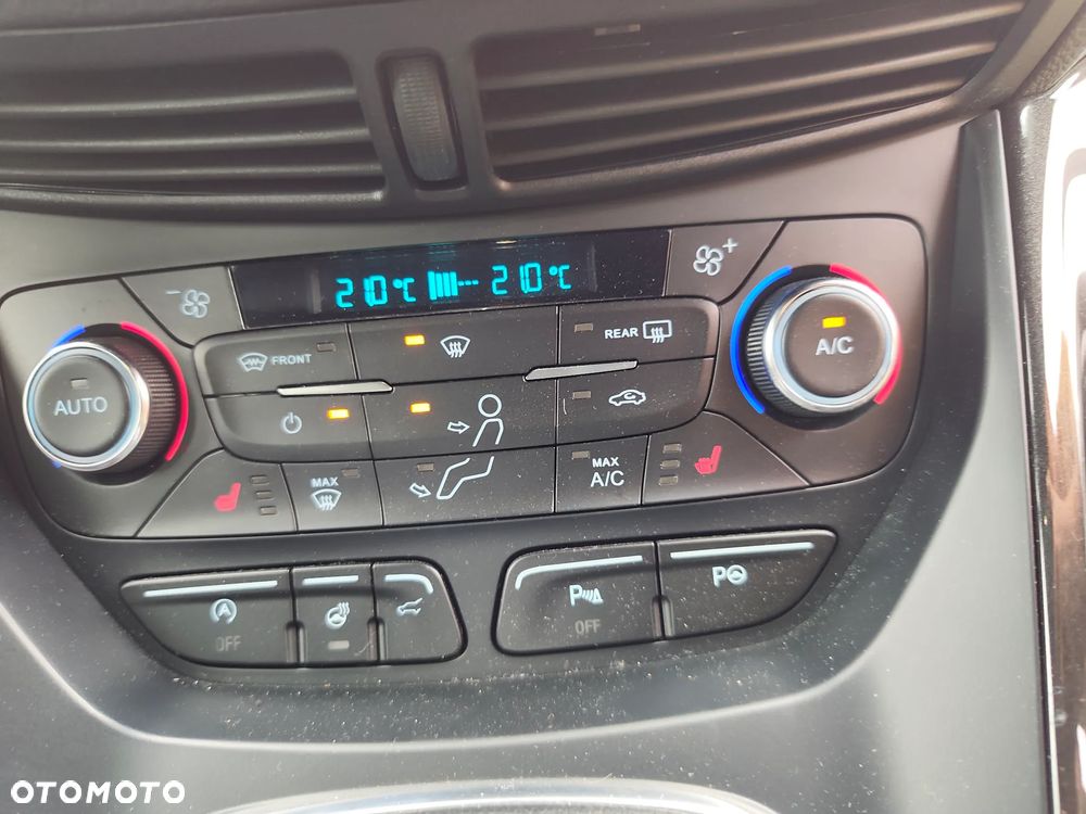 Ford Kuga 1.5 EcoBoost 2x4 ST-Line - 23