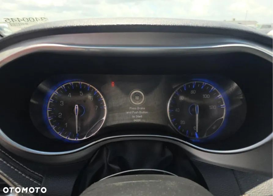 Chrysler Pacifica - 10