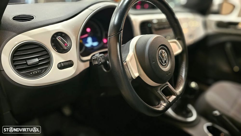 VW New Beetle 1.6 TDi Design - 22