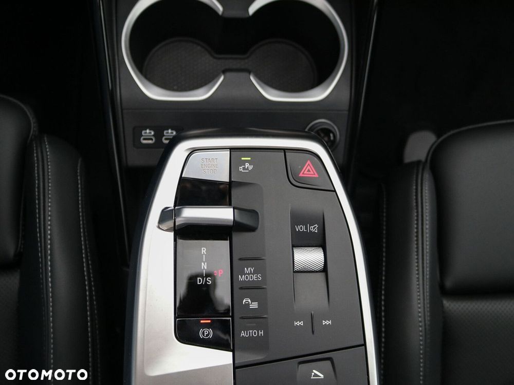 BMW X1 sDrive20i - 13