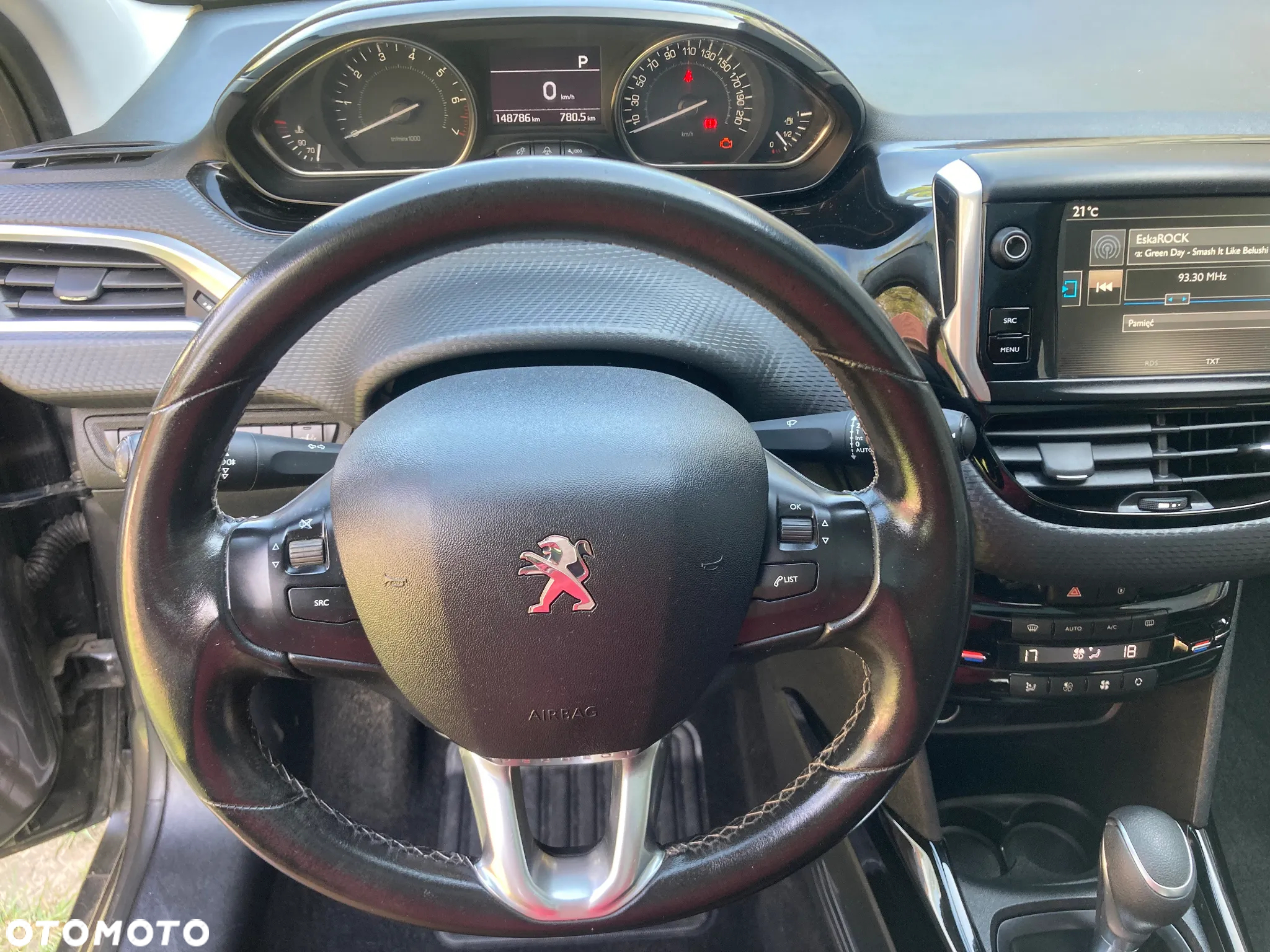 Peugeot 2008 1.2 Pure Tech Allure S&S EAT6 - 18