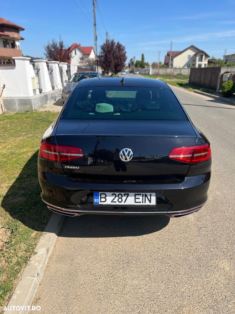Volkswagen Passat - 4