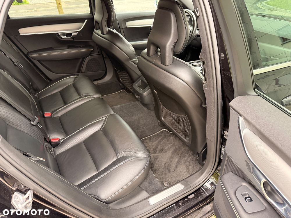 Volvo V90 D5 AWD R-Design - 10