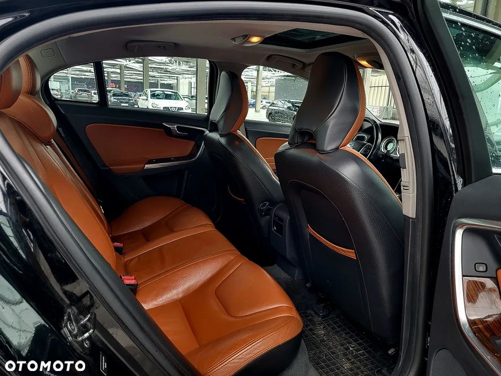 Volvo S60 2.5 T5 - 12