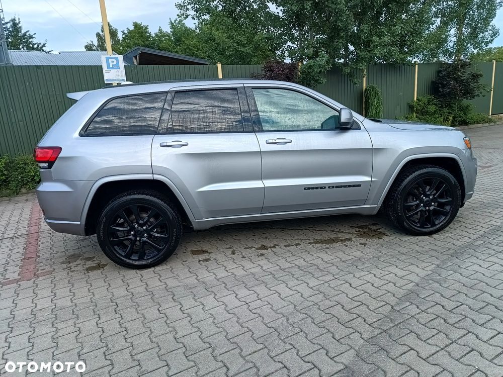 Jeep Grand Cherokee - 2