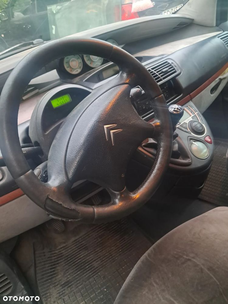 Citroën C8 2.0 16V SX - 8