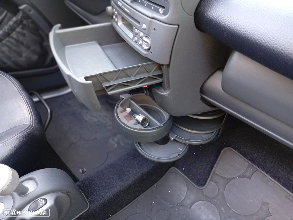 Smart Fortwo Cabrio BRABUS - 34