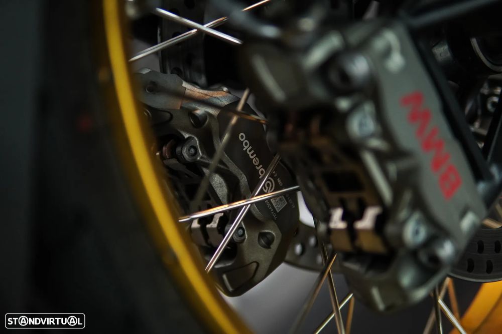 BMW R 1300 GS Adventure KARAKORUM C/ AKRAPOVIC E OPTION 719 - 18