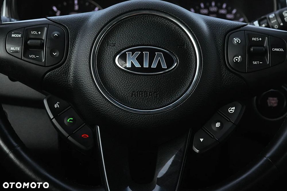 Kia Carens 1.7 CRDi XL - 39