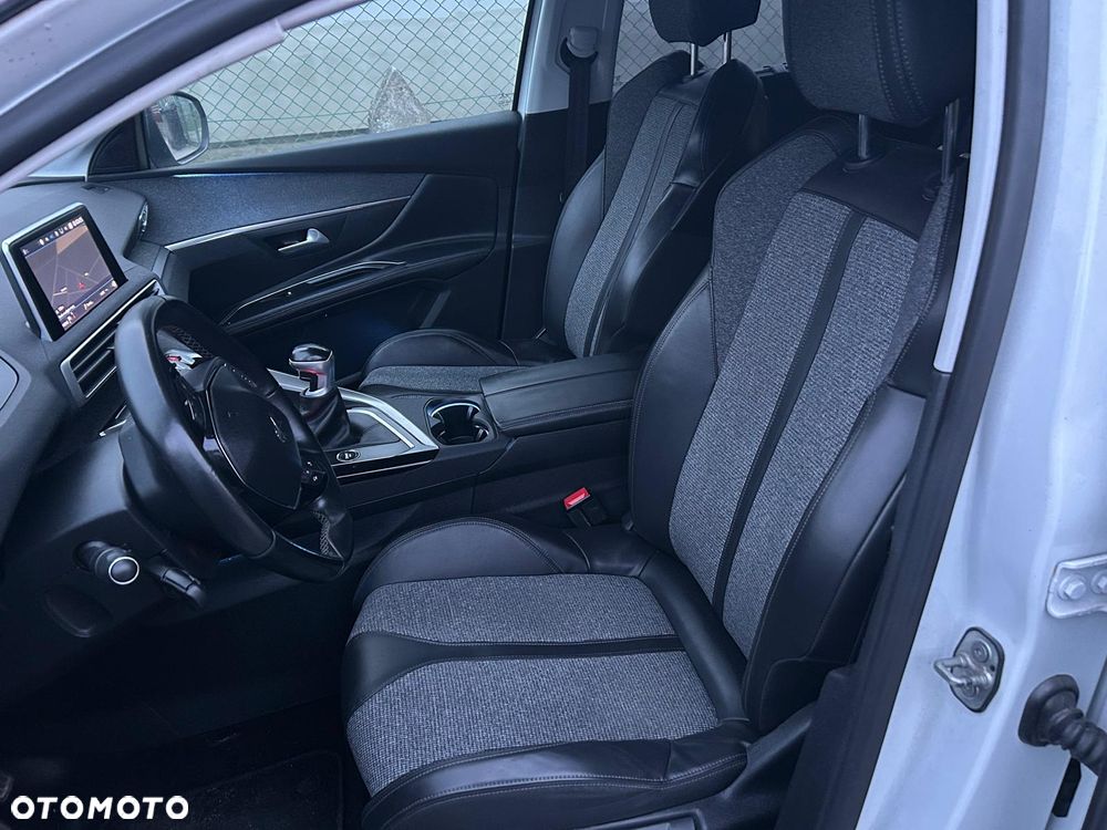 Peugeot 5008 BlueHDI 130 Active Business-Paket - 10