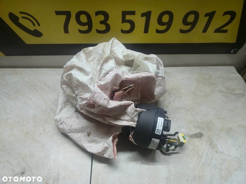 AUDI A4 B9 PODUSZKA POWIETRZNA  KIEROWCY 8W0880201AR WYSTRZELONA - 1