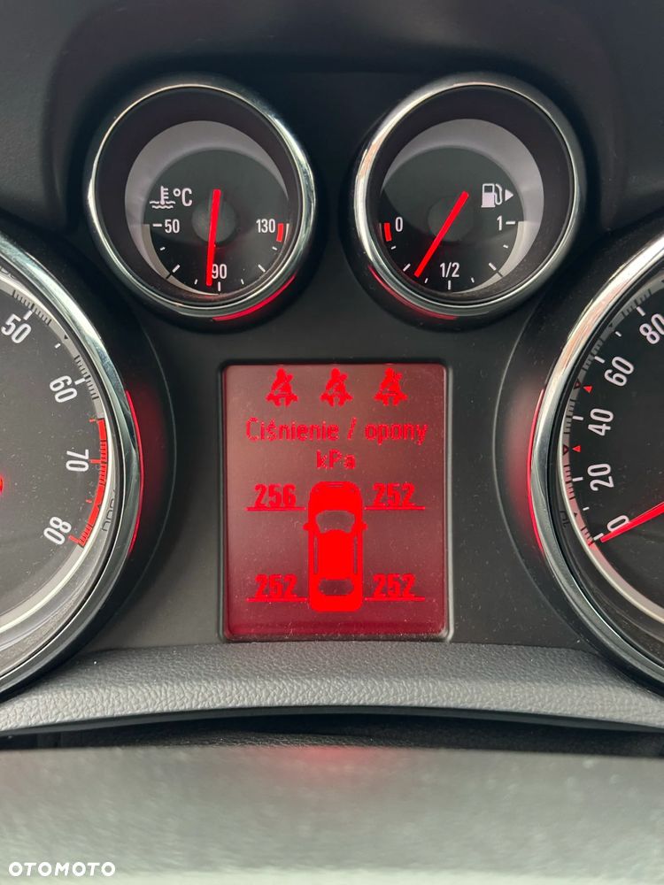 Opel Mokka 1.4 T Cosmo S&S - 24