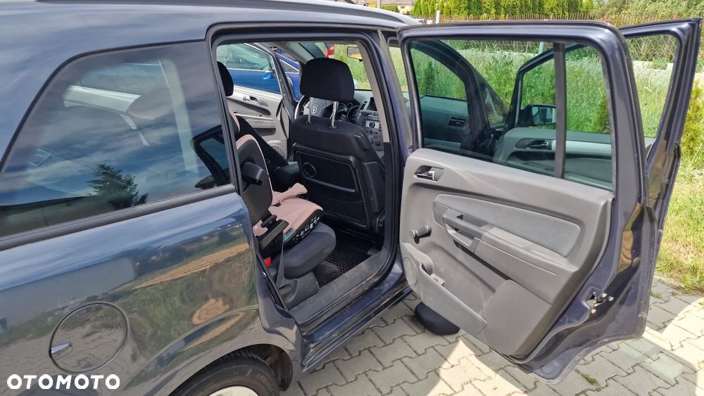 Opel Zafira 1.8 - 11