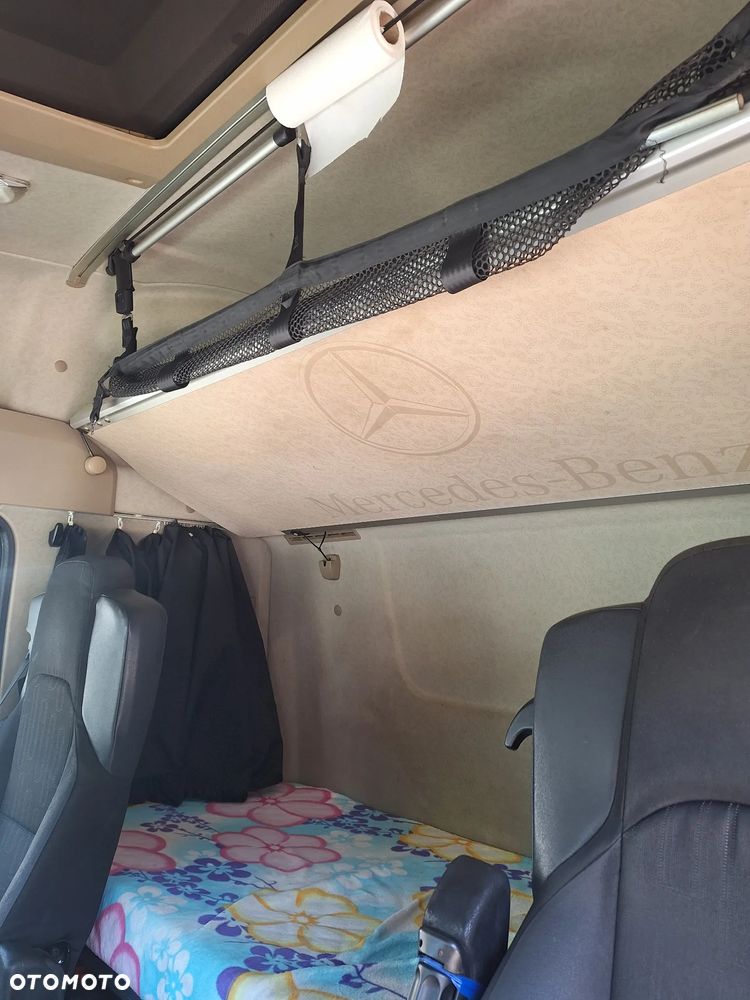 Mercedes-Benz Actros - 2