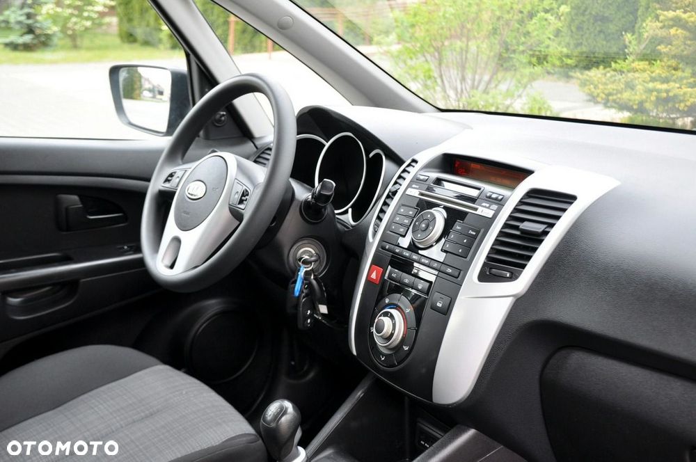 Kia Venga - 18