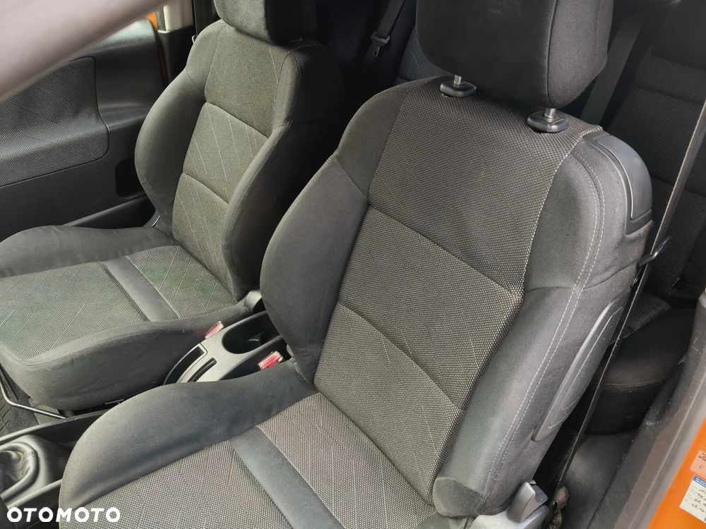 Peugeot 207 - 3