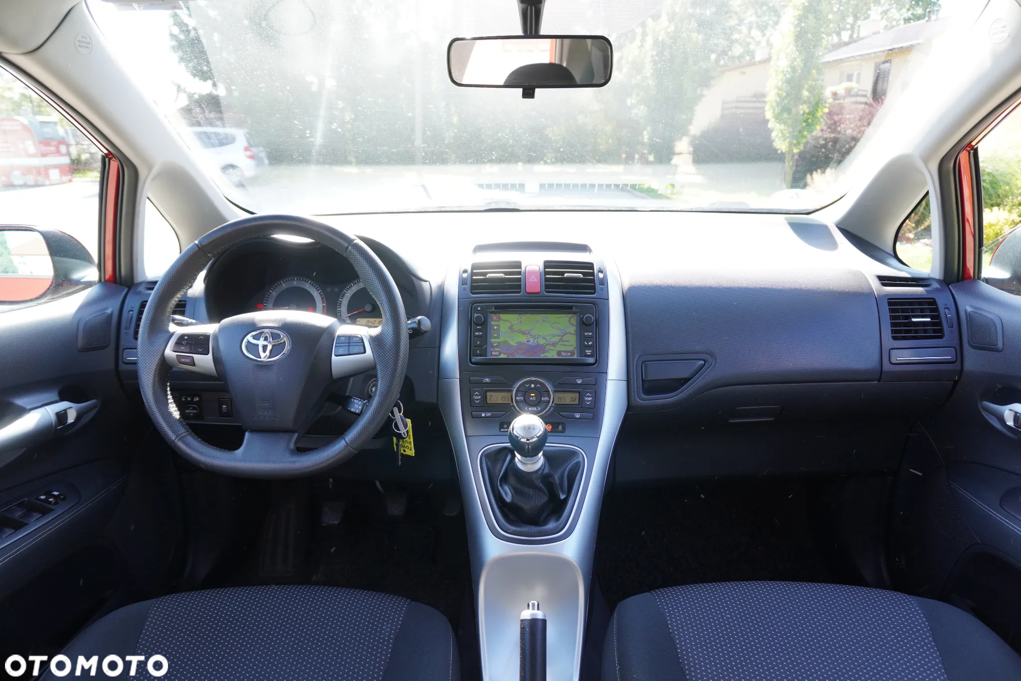 Toyota Auris 1.6 Executive - 8