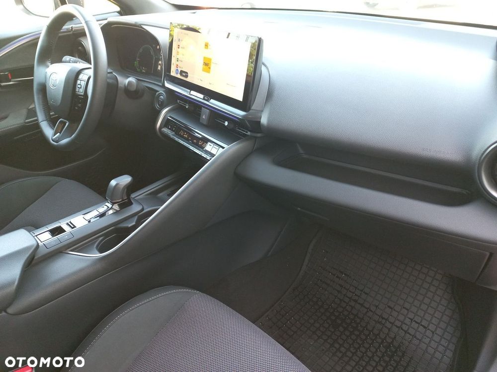 Toyota C-HR - 16