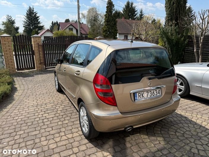 Mercedes-Benz Klasa A 170 Elegance Edition 10 - 2