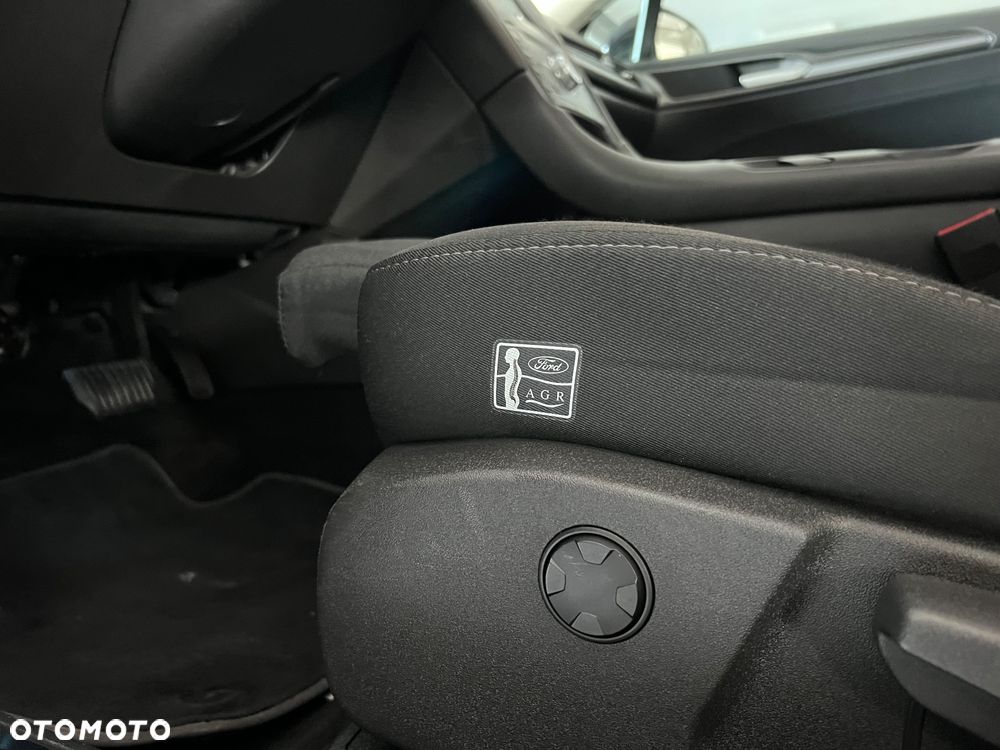 Ford Mondeo 2.0 EcoBlue Titanium - 21