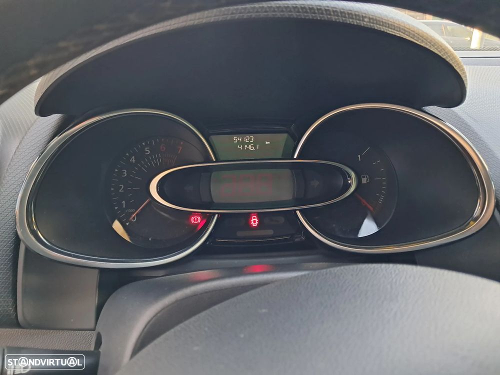 Renault Clio Sport Tourer 0.9 TCe Limited - 9